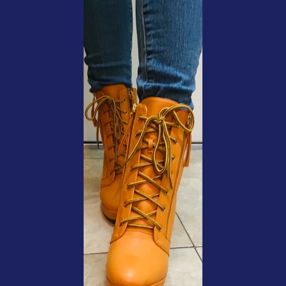 🔥Last one size 6.5  & 10🔥 - Picture 3 of 4